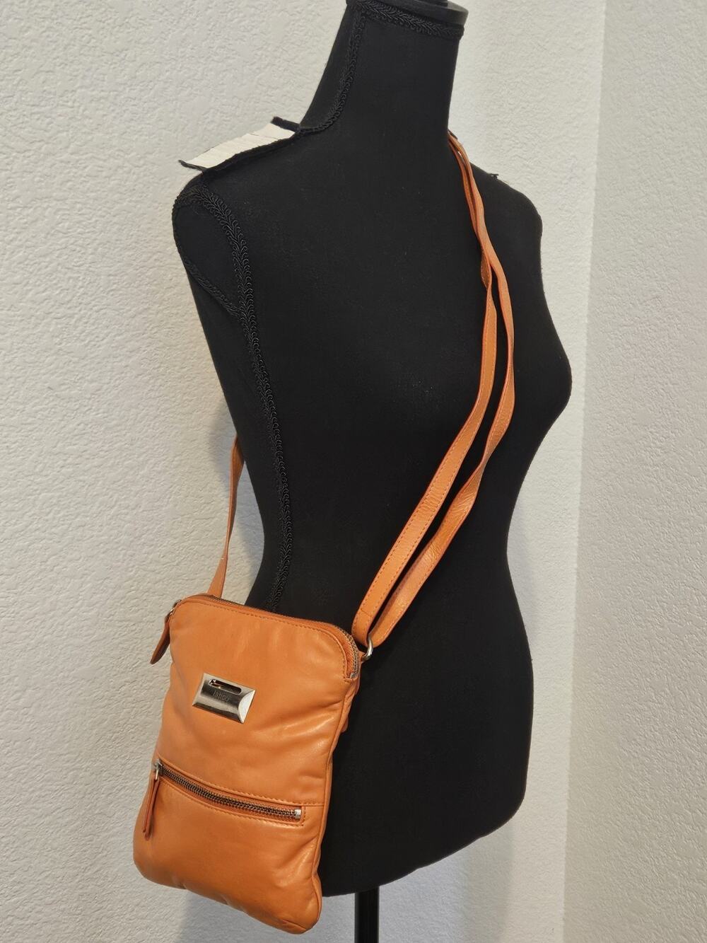 Latico NJ USA Black Smooth Leather Crossbody Handbag 8.5x6